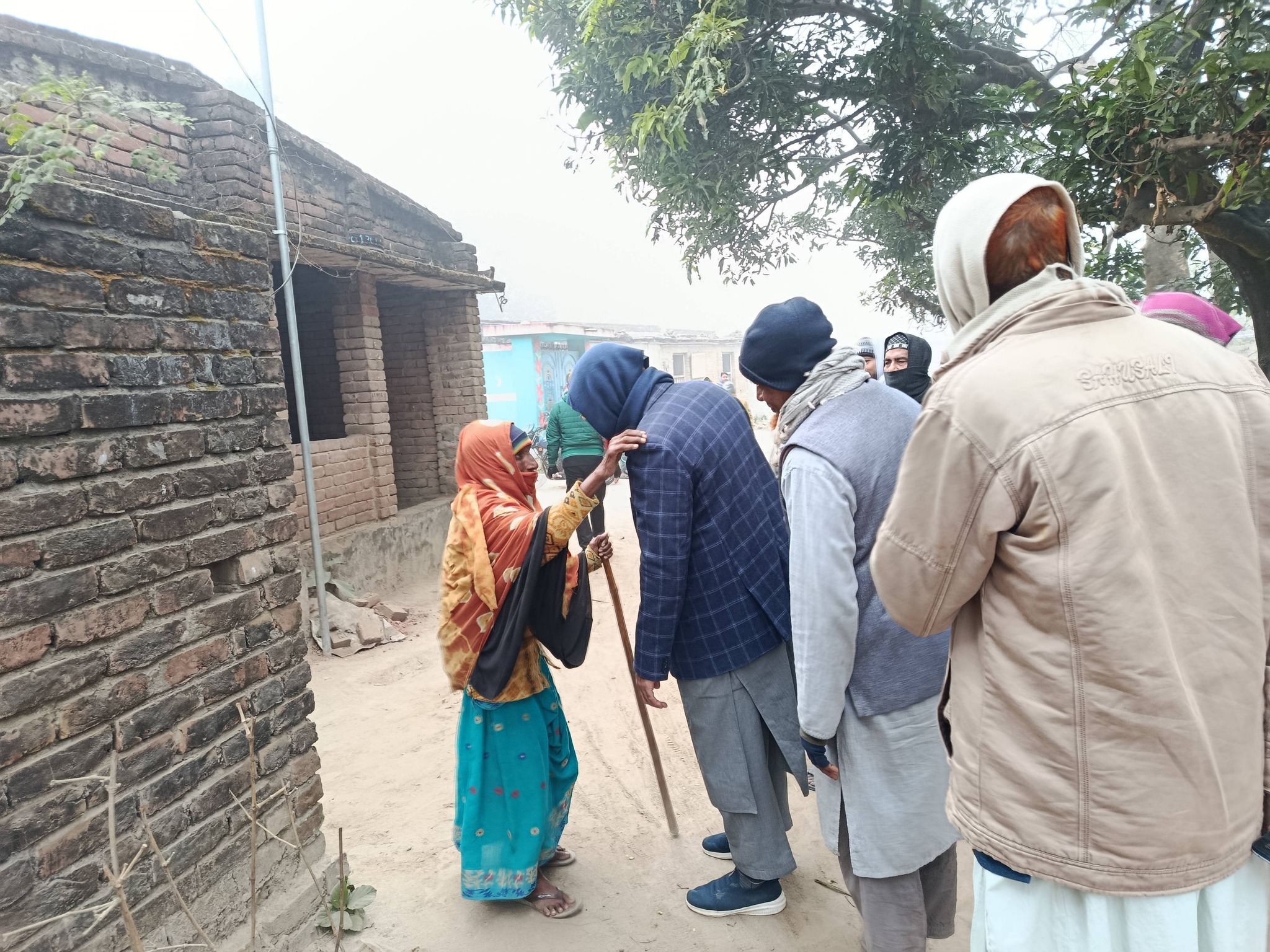 শীতের সকালে